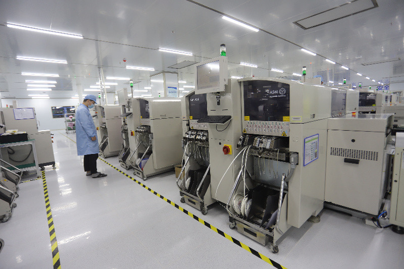 9.SMT车间和生产 (5)_800x533.JPG